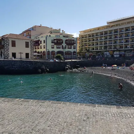 Céntrico, Amplio Y Con Balcón Cerca Del Mar