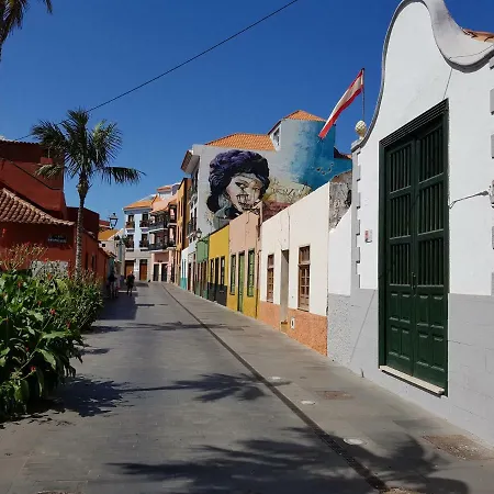 Céntrico, Amplio Y Con Balcón Cerca Del Mar *
